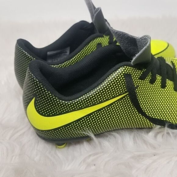 NIKE KLEATS. SIZE 5Y. - Picture 5 of 16